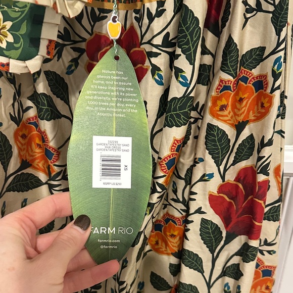 FARM Rio Back Bow Maxi Dress In Garden Tapestry Sand NWT XS - Picture 7 of 7